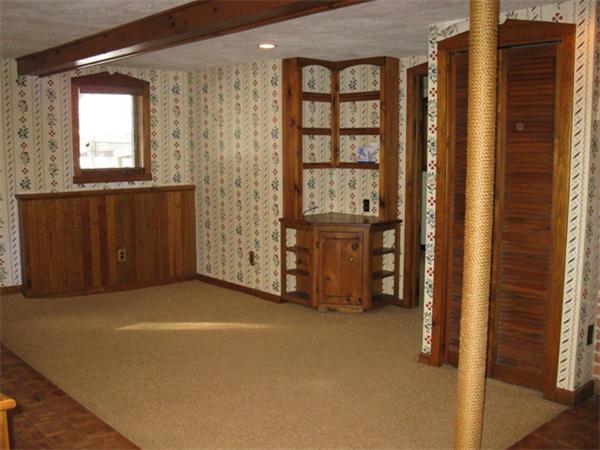 25 Colonial Road Webster, MA 01570 - Photo 13 of 19 Gallery Image 13