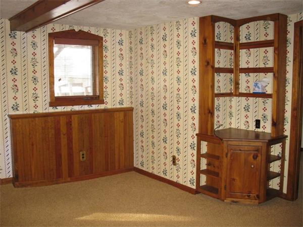 25 Colonial Road Webster, MA 01570 - Photo 14 of 19 Gallery Image 14