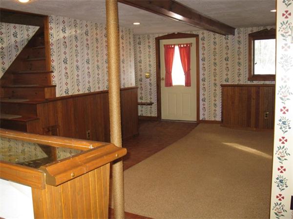 25 Colonial Road Webster, MA 01570 - Photo 15 of 19 Gallery Image 15