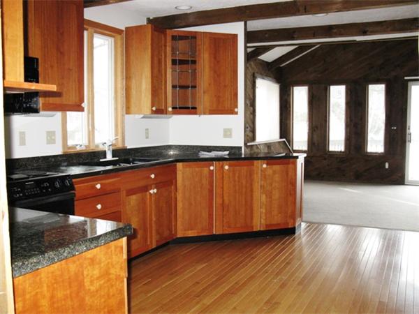 25 Colonial Road Webster, MA 01570 - Photo 9 of 19 Gallery Image 9