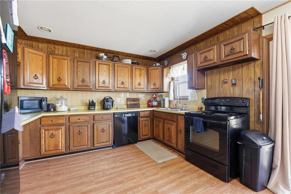 1302 North Whitney Road Independence, MO 64056 - Photo 14 of 43