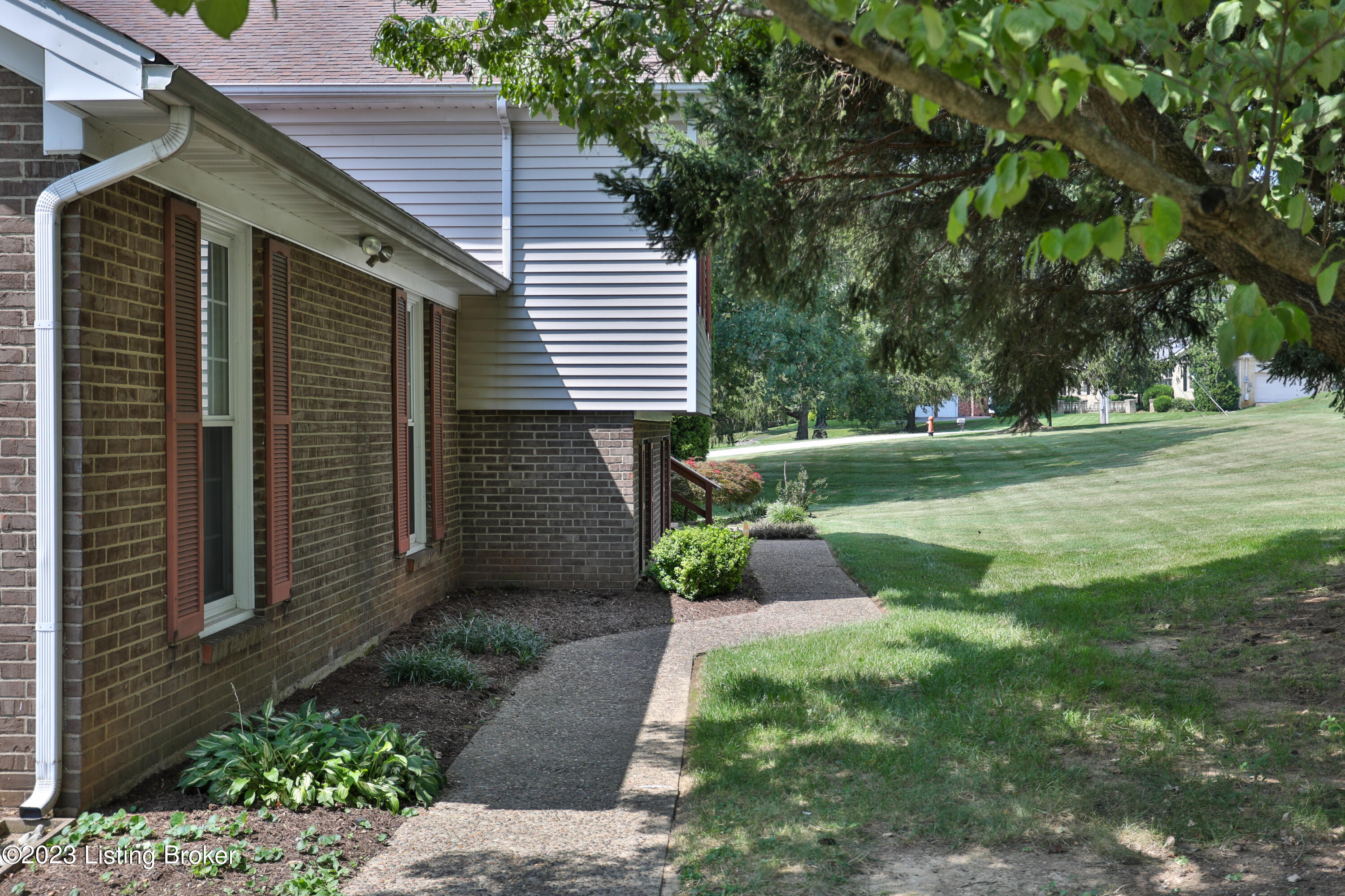 3708 River Bluff Road Prospect, KY 40059 - Photo 36 of 39 3708 River Bluff Rd-33
