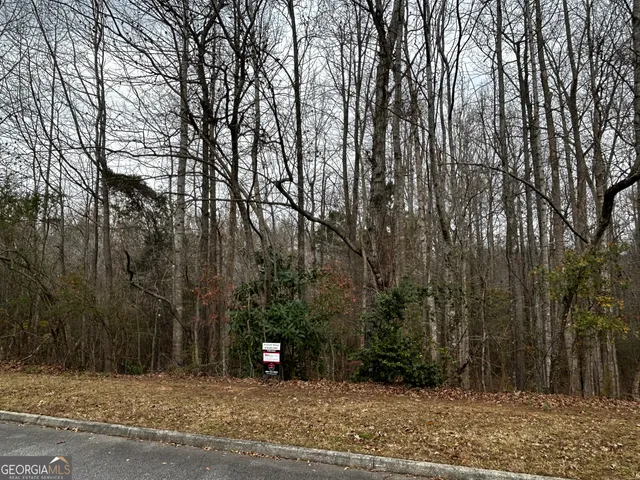 a view of a parking space