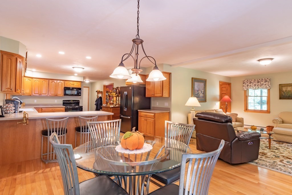 70 Townsend Harbor Road Lunenburg, MA 01462 - Photo 12 of 31 Gallery Image 12