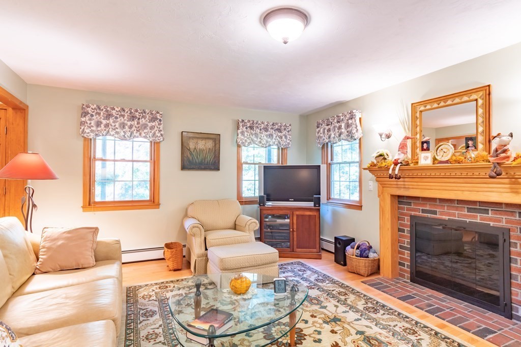 70 Townsend Harbor Road Lunenburg, MA 01462 - Photo 13 of 31 Gallery Image 13