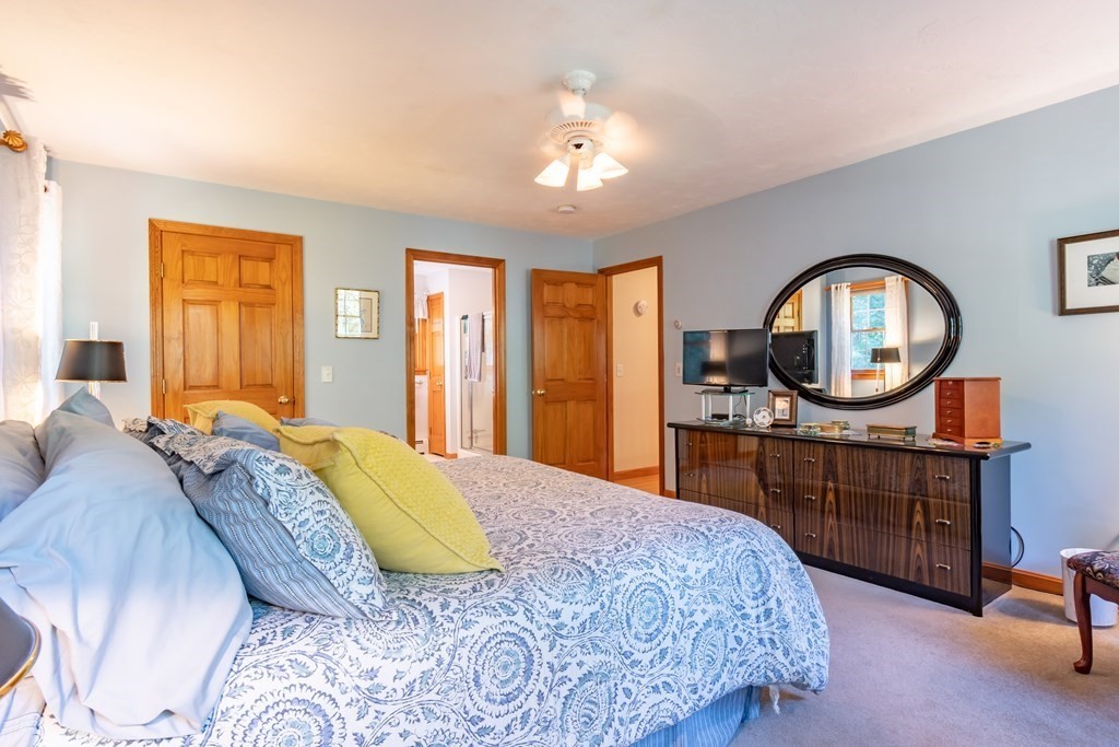 70 Townsend Harbor Road Lunenburg, MA 01462 - Photo 18 of 31 Gallery Image 18