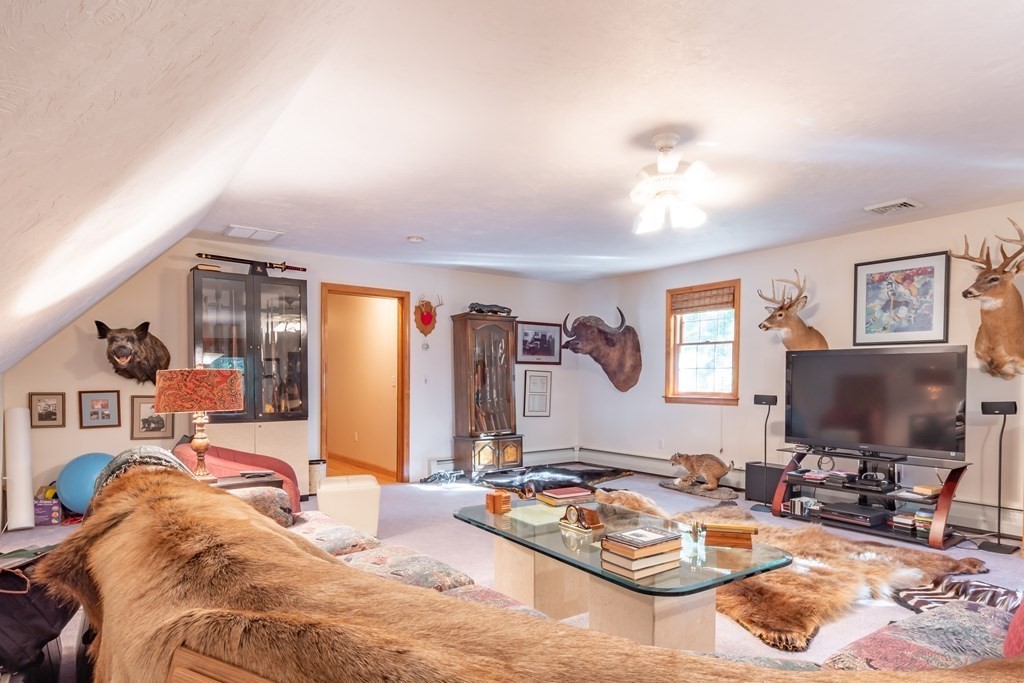 70 Townsend Harbor Road Lunenburg, MA 01462 - Photo 26 of 31 Gallery Image 26