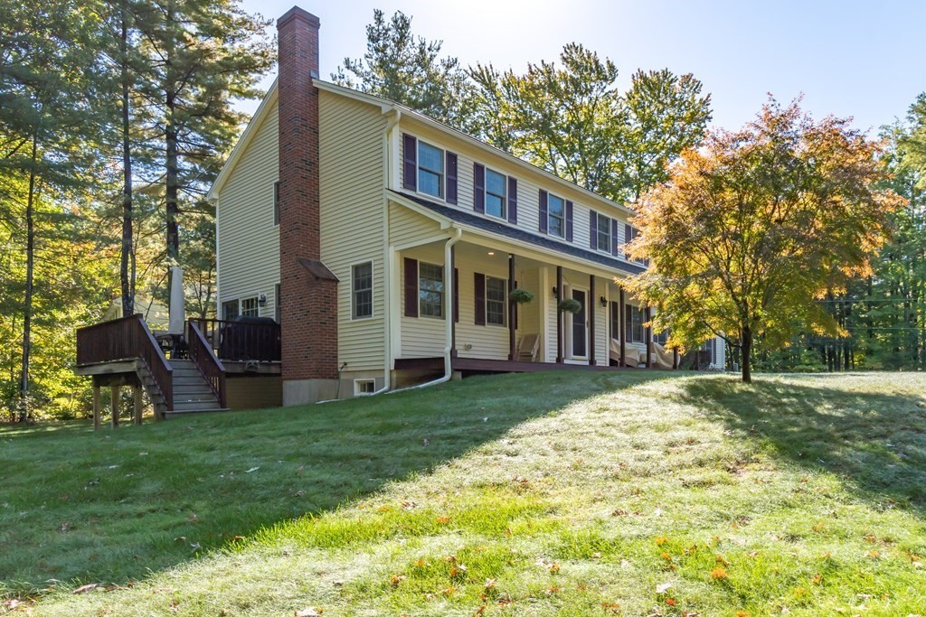 70 Townsend Harbor Road Lunenburg, MA 01462 - Photo 3 of 31 Gallery Image 3