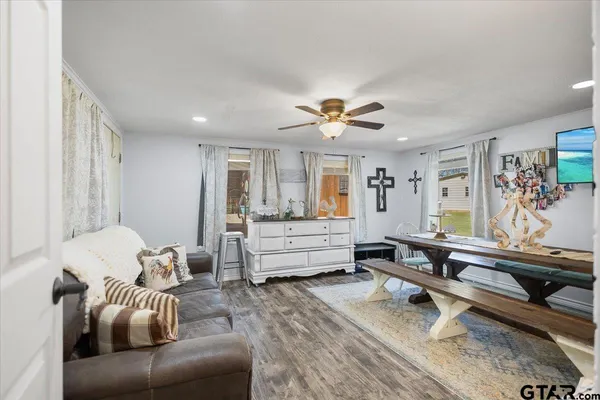 $339,900 | 107 Galloway Avenue, Naples, TX 75568