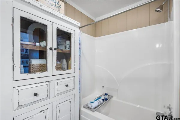 $339,900 | 107 Galloway Avenue, Naples, TX 75568