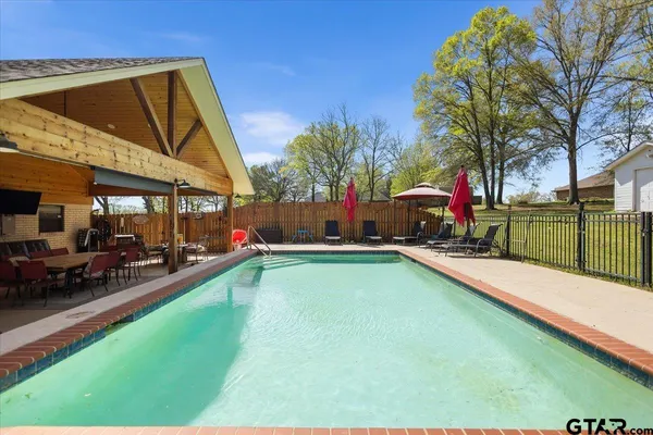 $339,900 | 107 Galloway Avenue, Naples, TX 75568