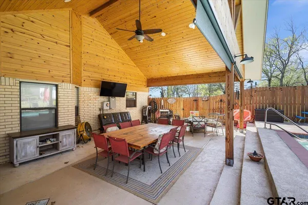 $339,900 | 107 Galloway Avenue, Naples, TX 75568