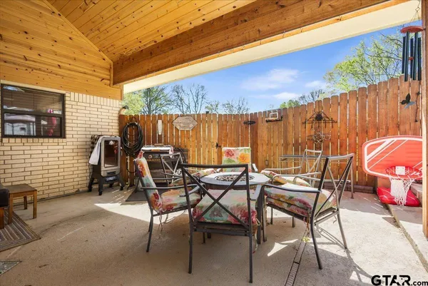 $339,900 | 107 Galloway Avenue, Naples, TX 75568