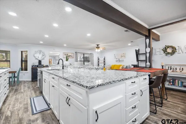 $339,900 | 107 Galloway Avenue, Naples, TX 75568