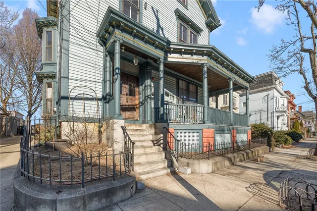 $2,300 | 89 Oak Street, Unit 2, Providence, RI 02909