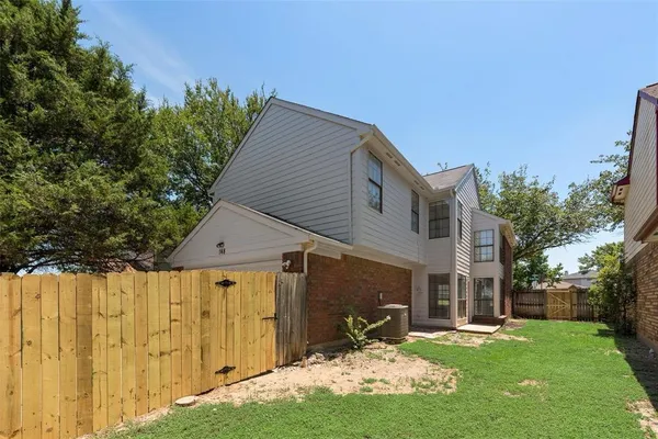a front view of house with yard