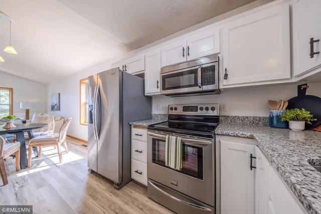 $305,000 | 1002 Pleasant View Court Northwest, Isanti, MN 55040