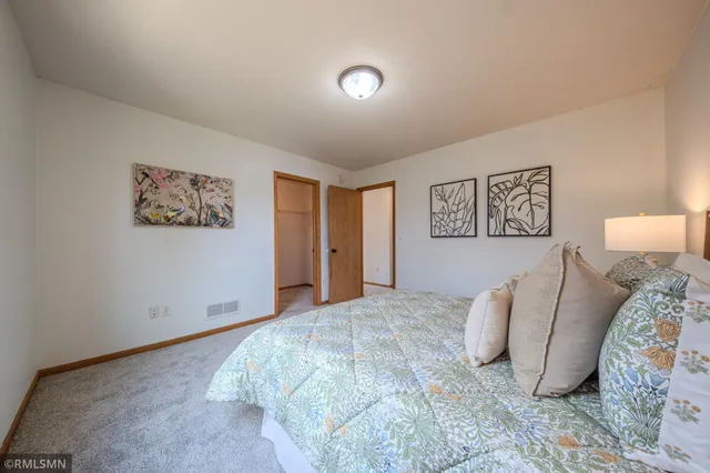 $305,000 | 1002 Pleasant View Court Northwest, Isanti, MN 55040