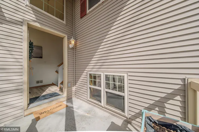 $305,000 | 1002 Pleasant View Court Northwest, Isanti, MN 55040