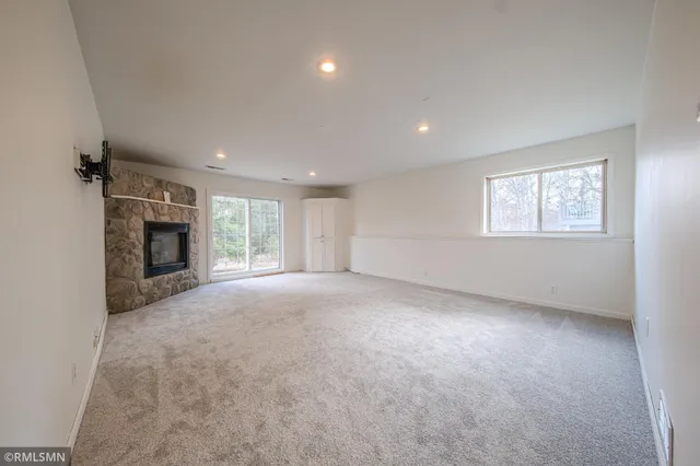 $305,000 | 1002 Pleasant View Court Northwest, Isanti, MN 55040