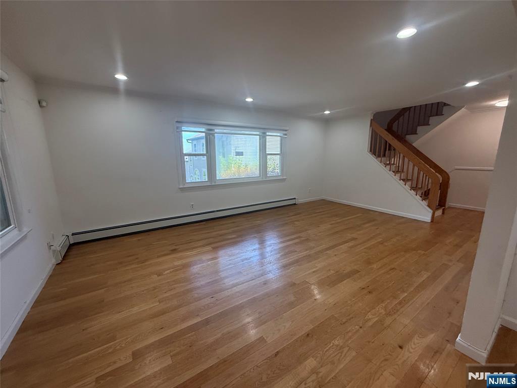 31 Hooks Lane, Unit 7 Edgewater, NJ 07020 - Photo 9 of 15