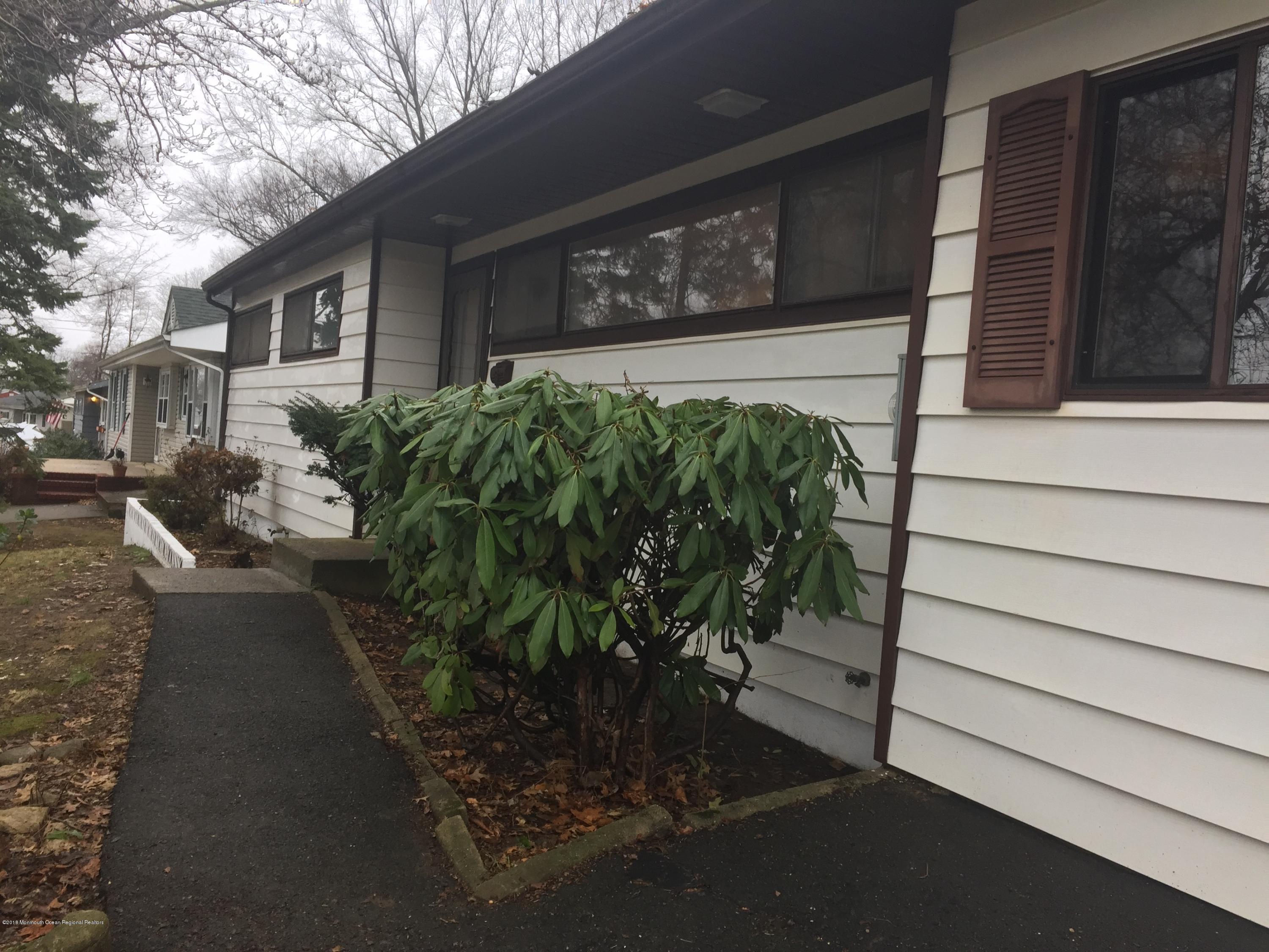 21 Fordham Road Parlin, NJ 08859 - Photo 2 of 8 side