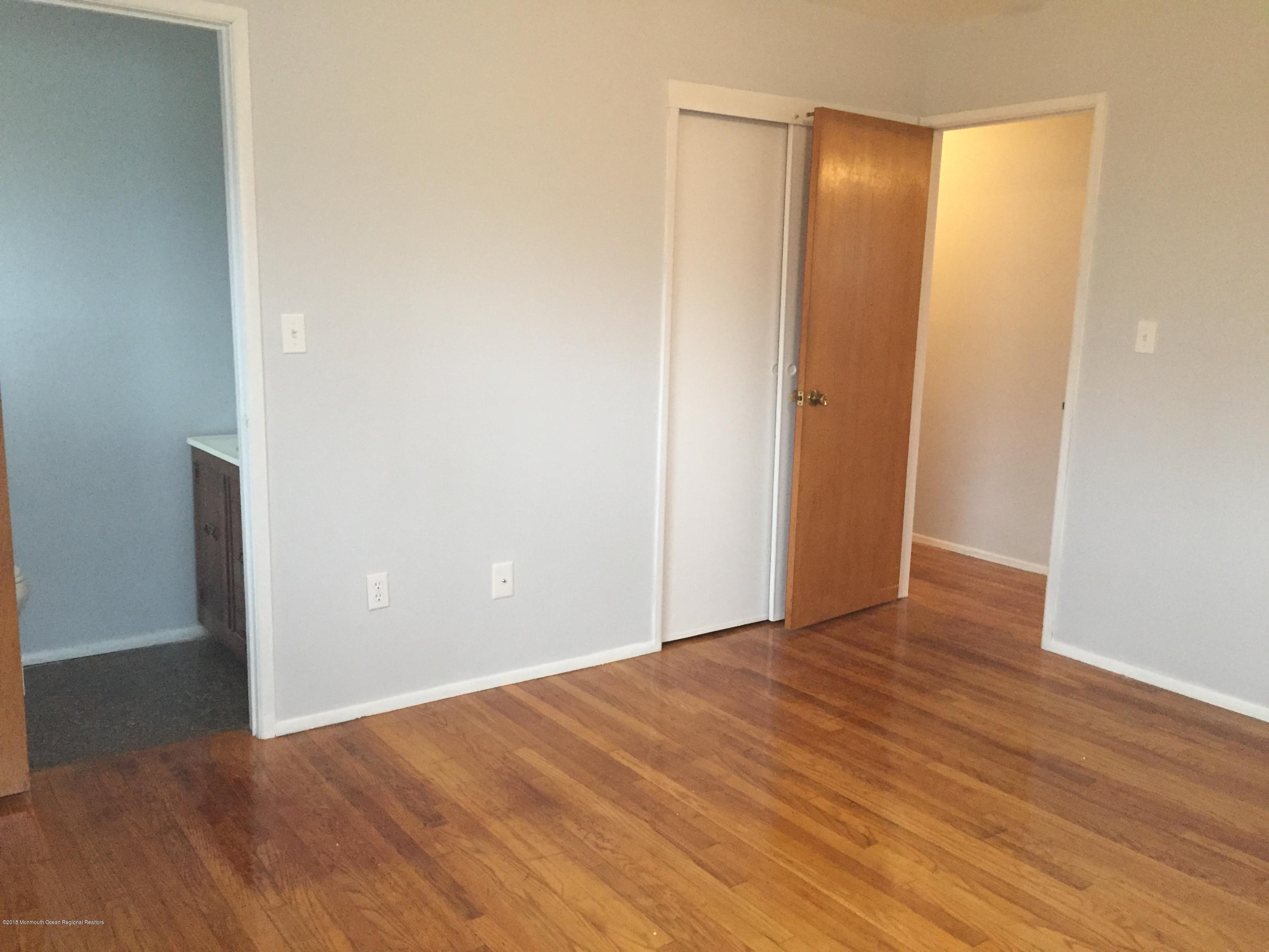 21 Fordham Road Parlin, NJ 08859 - Photo 7 of 8 IMG_0837