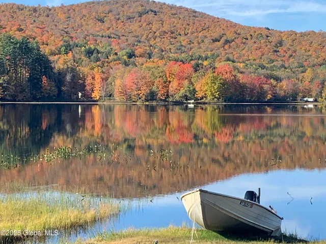 $399,000 | 85 Hunt Lake Road, Corinth, NY 12822