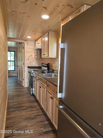 $399,000 | 85 Hunt Lake Road, Corinth, NY 12822