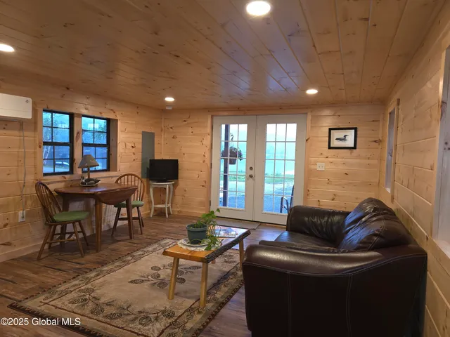 $399,000 | 85 Hunt Lake Road, Corinth, NY 12822