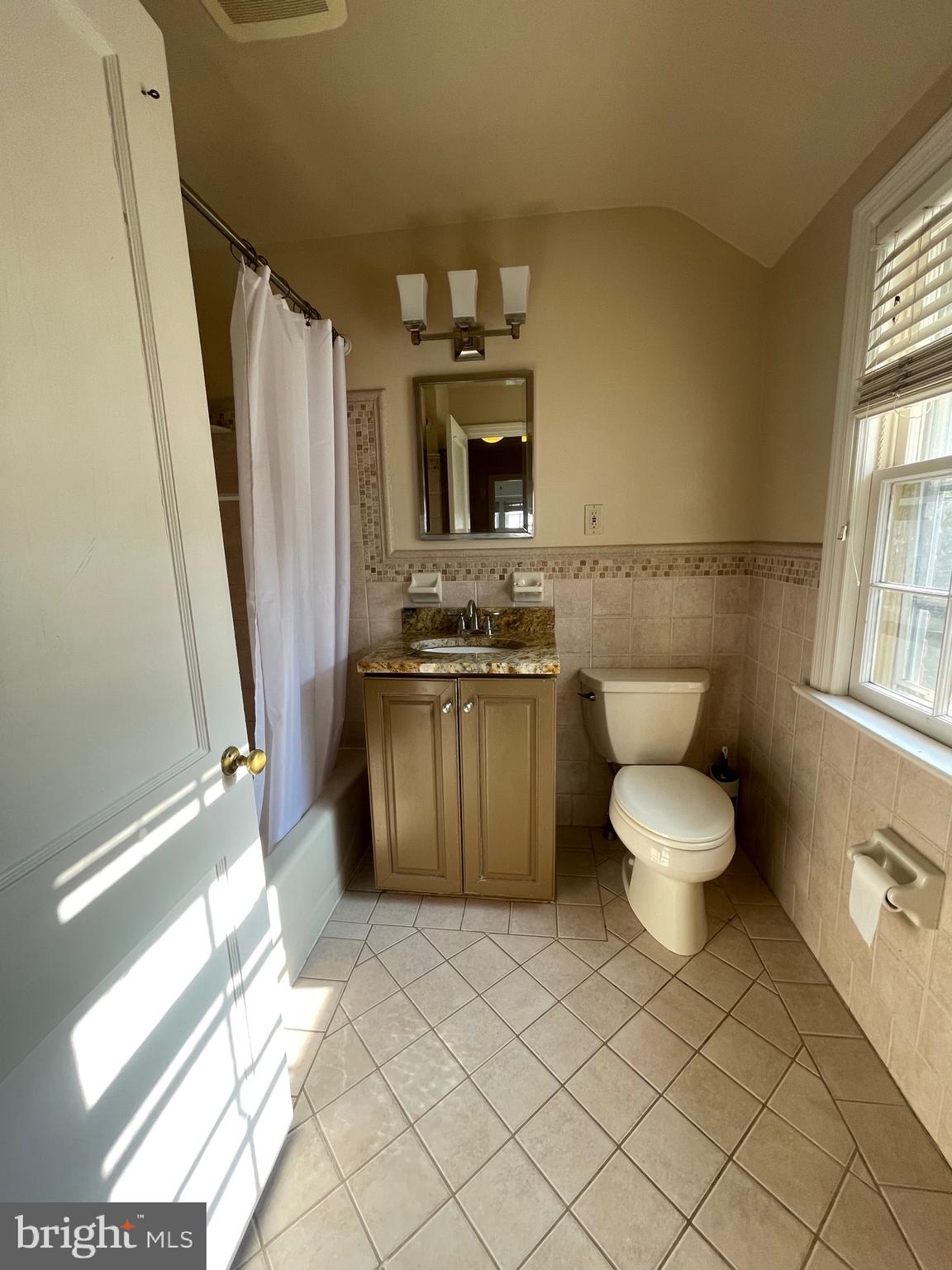 510 Monroe Road Merion Station, PA 19066 - Photo 21 of 27 Hall Bath