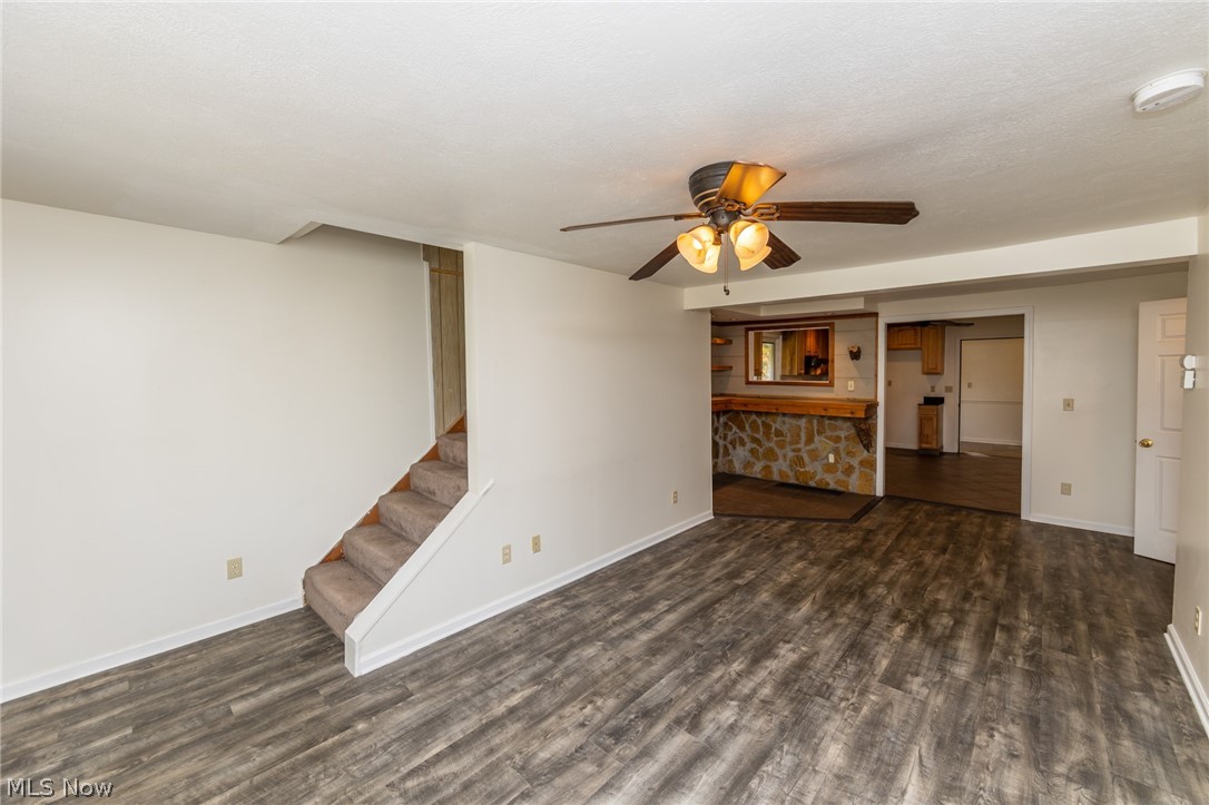 9310 Murray Road Cleveland, OH 44125 - Photo 9 of 28