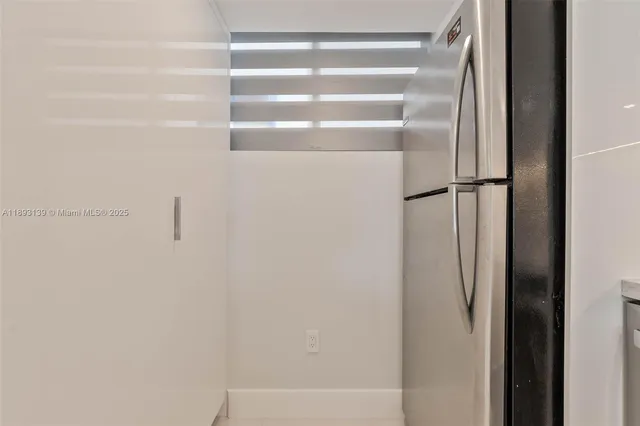 $3,350 | 1665 Bay Road, Unit 522, Miami Beach, FL 33139