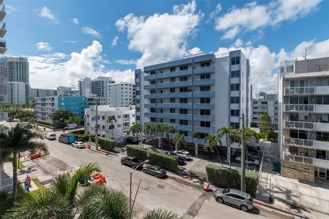 $3,350 | 1665 Bay Road, Unit 522, Miami Beach, FL 33139