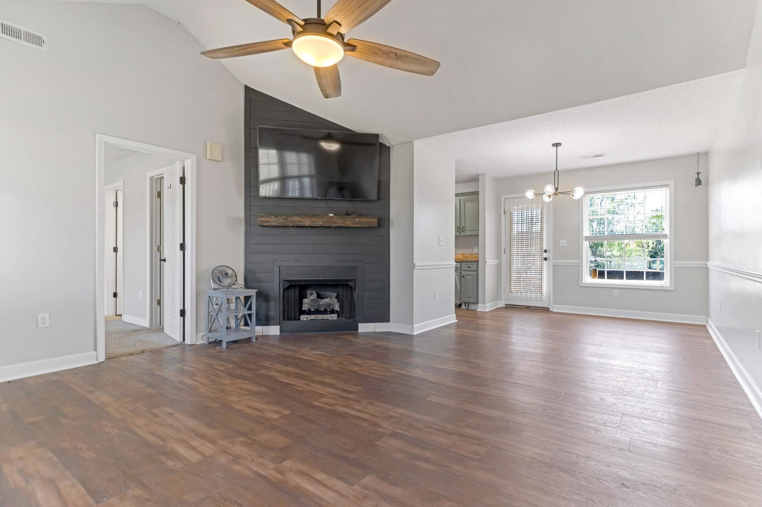 1105 Robbs School Road Gaffney, SC 29341 - Photo 7 of 36