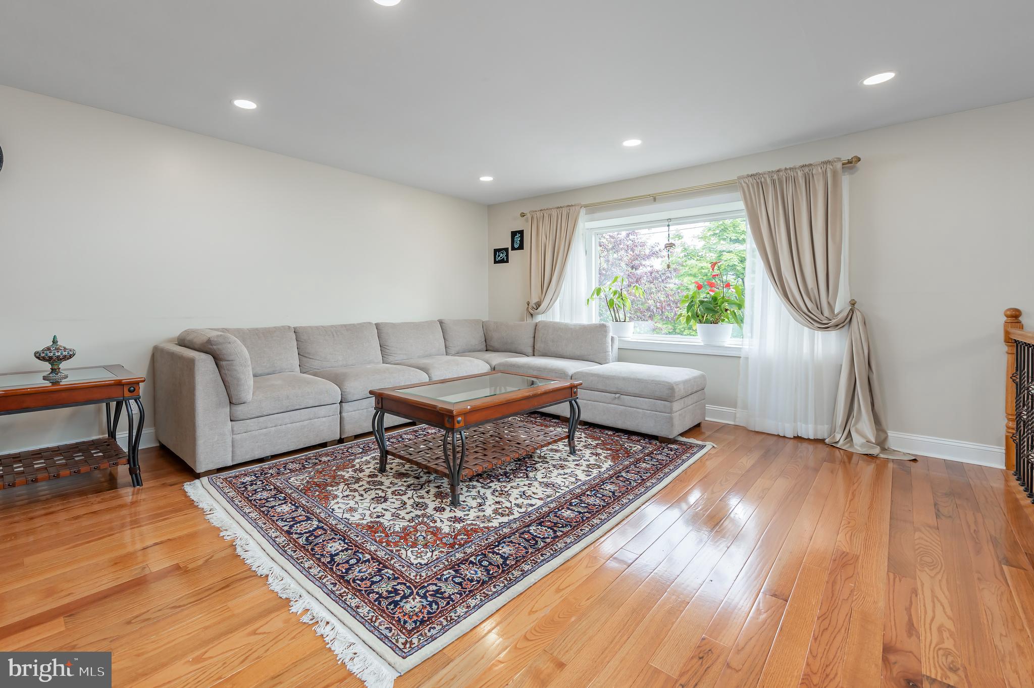 42 Regent Road Cherry Hill, NJ 08003 - Photo 3 of 22
