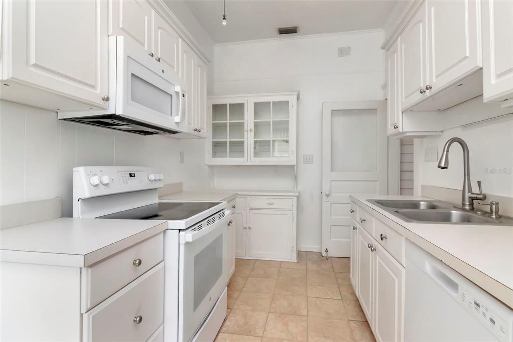 1012 South Rome Avenue Tampa, FL 33606 - Photo 14 of 26