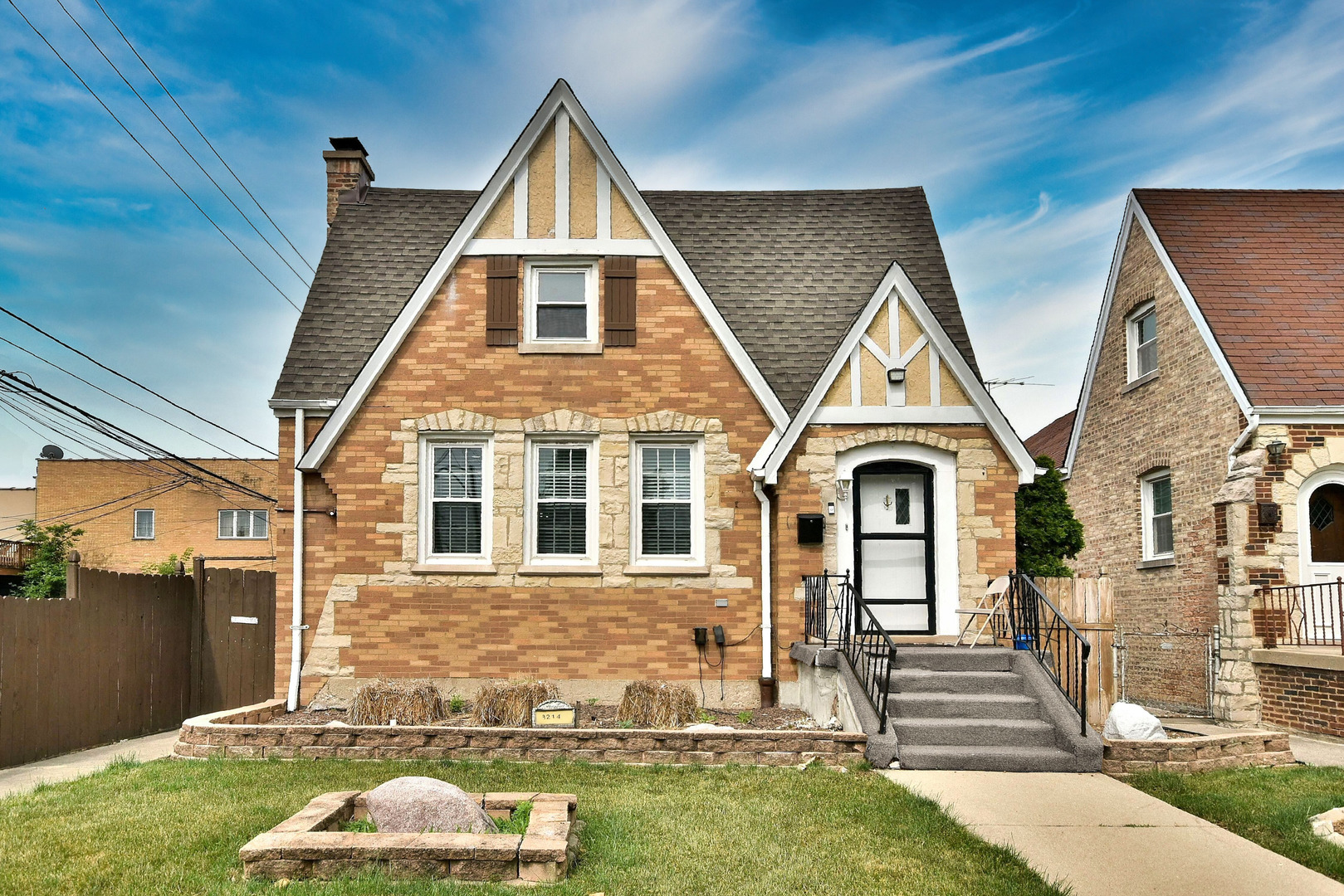 3214 North Rutherford Avenue Chicago, IL 60634 - Photo 1 of 17 Gallery Image 1