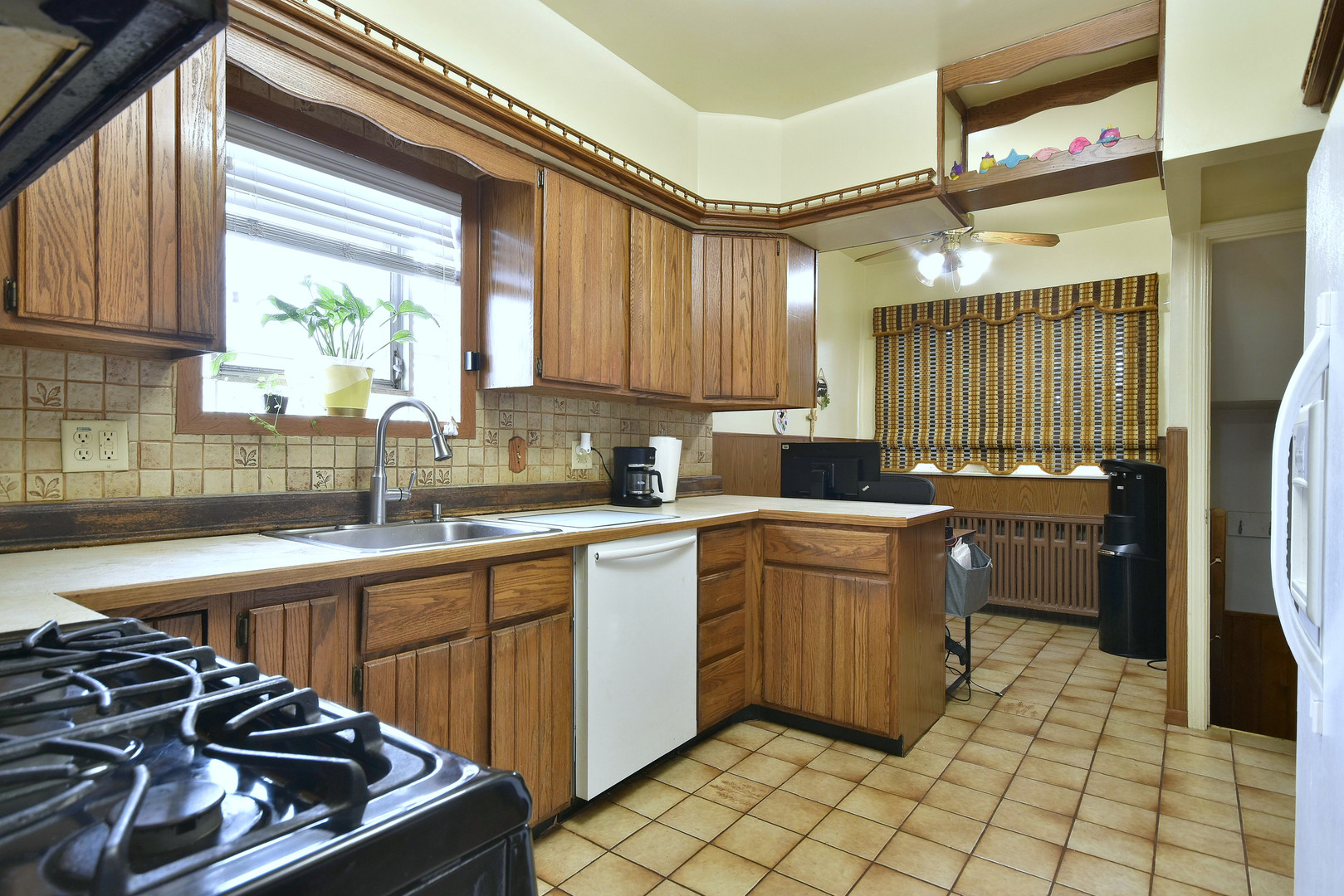 3214 North Rutherford Avenue Chicago, IL 60634 - Photo 6 of 17 Gallery Image 6