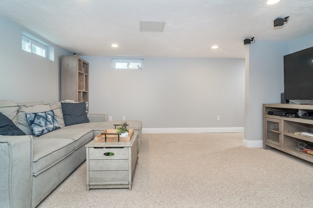 4 Perry Road Natick, MA 01760 - Photo 17 of 21