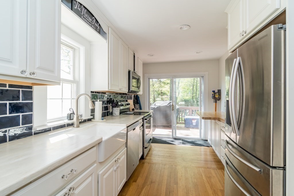 4 Perry Road Natick, MA 01760 - Photo 3 of 21