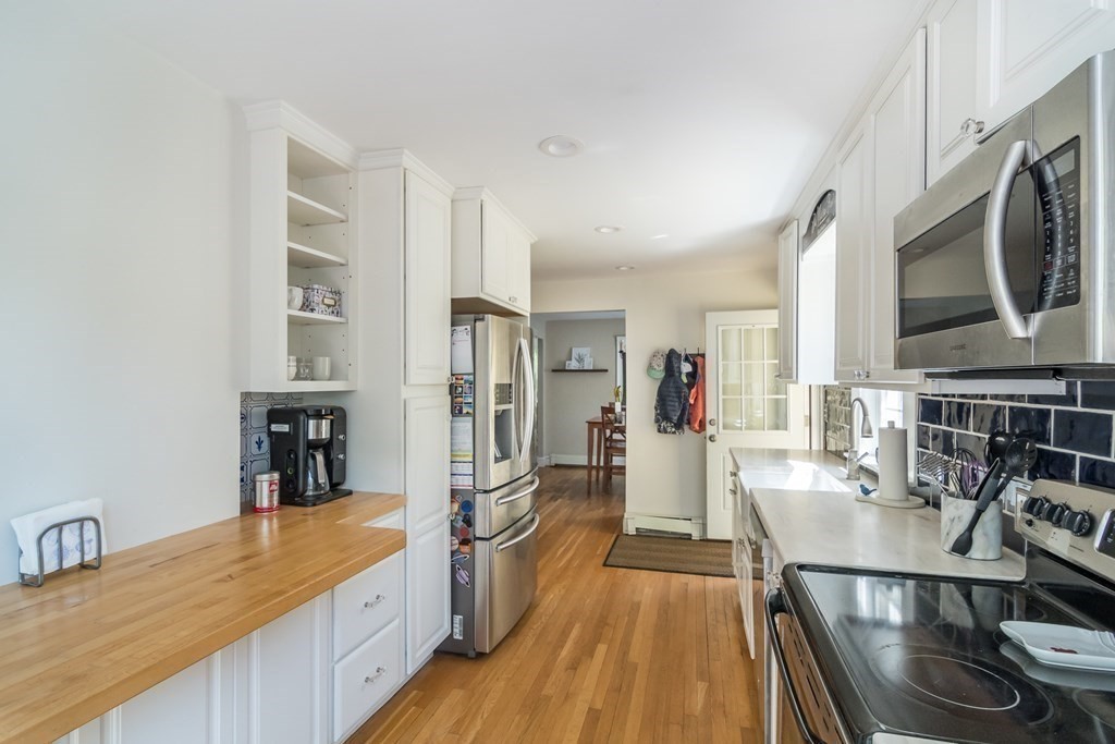 4 Perry Road Natick, MA 01760 - Photo 5 of 21