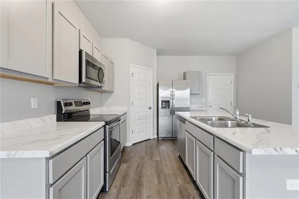 $350,000 | 21305 West 215th Street, Spring Hill, KS 66083