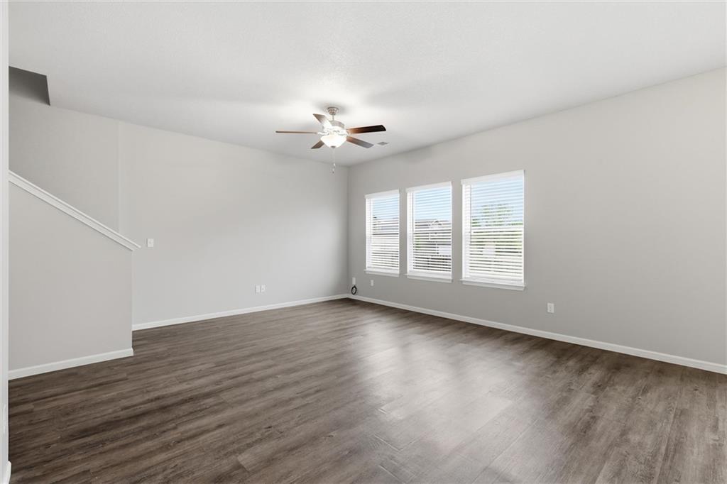 21305 West 215th Street Spring Hill, KS 66083 - Photo 7 of 32