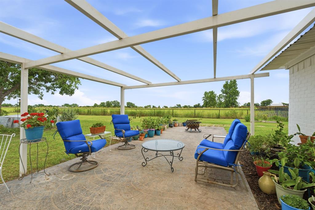 698 Hackberry Road Van Alstyne, TX 75495 - Photo 22 of 34