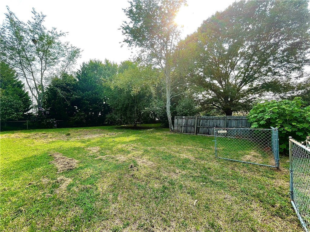 211 Greenland Road Anderson, SC 29626 - Photo 25 of 26 Gallery Image 25