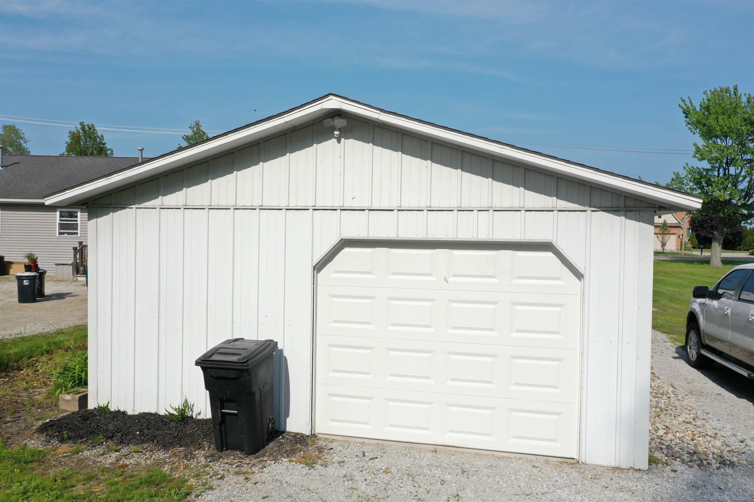 6625 Lakeshore Road Lakeport, MI 48059 - Photo 40 of 59