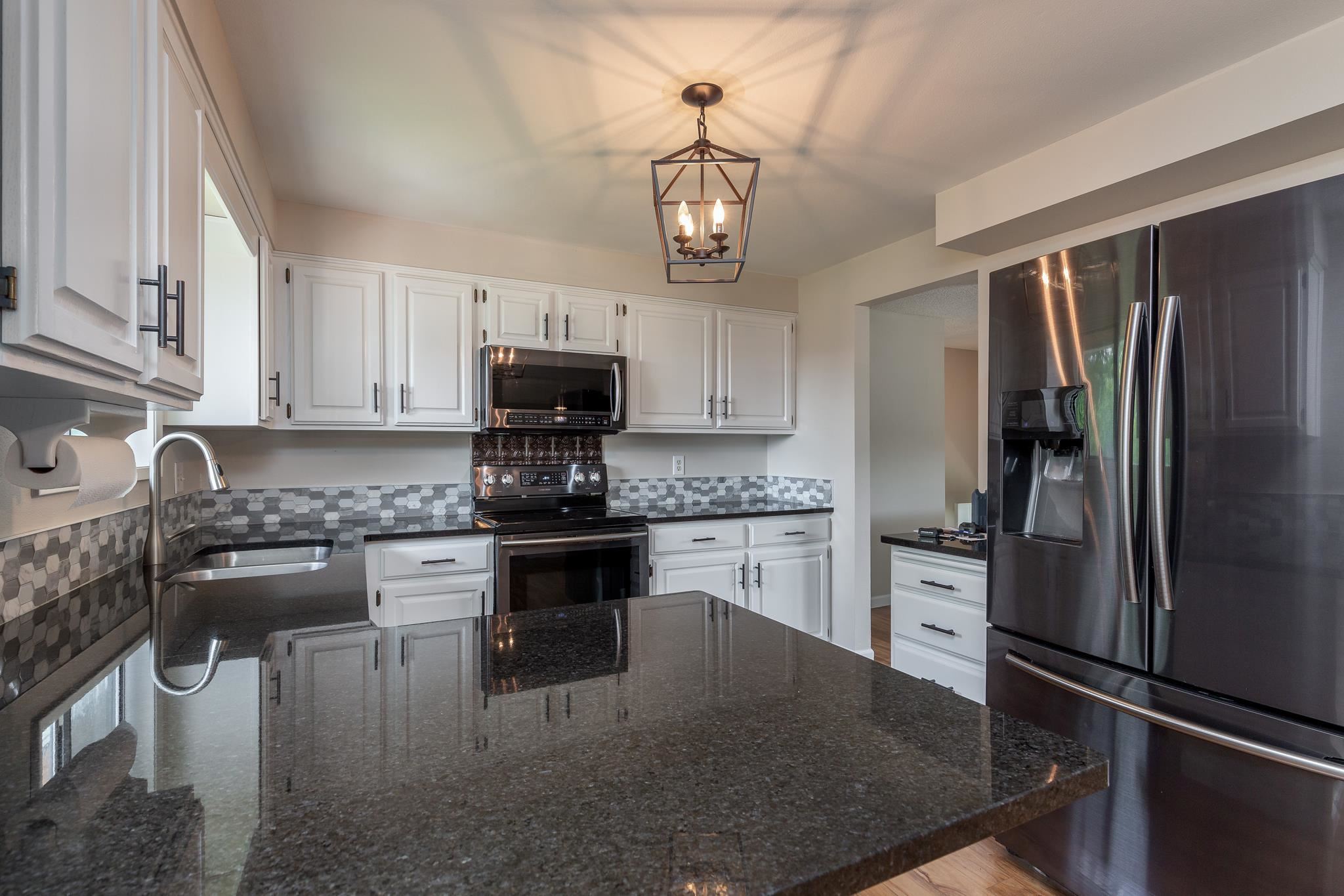 4333 South Locust Road Spokane Valley, WA 99206 - Photo 11 of 45 Gallery Image 11