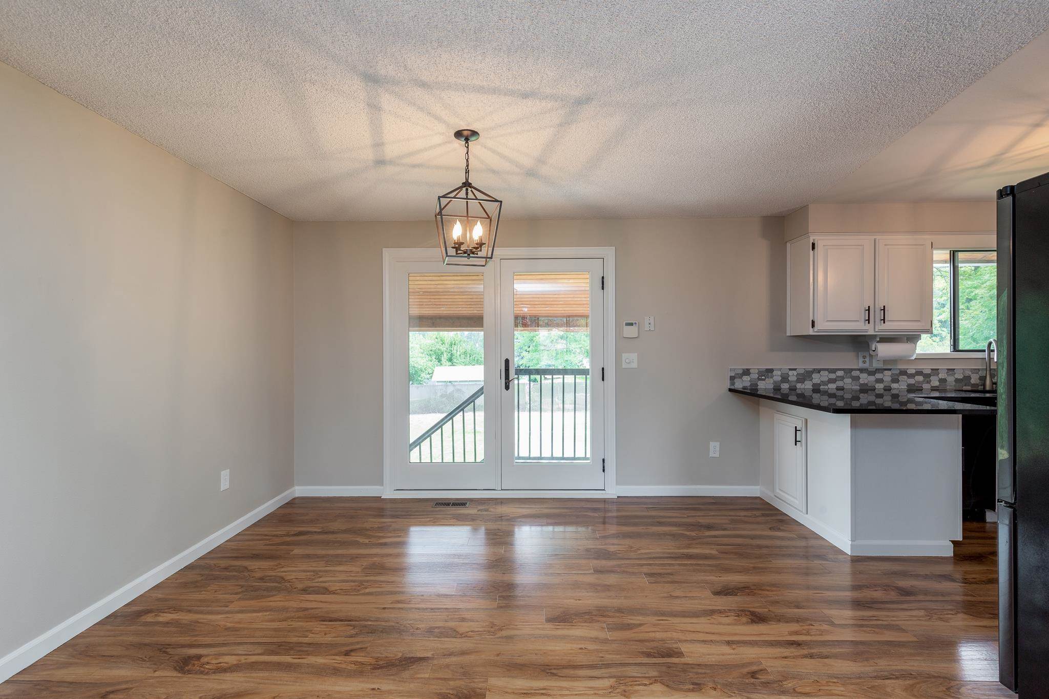 4333 South Locust Road Spokane Valley, WA 99206 - Photo 7 of 45 Gallery Image 7