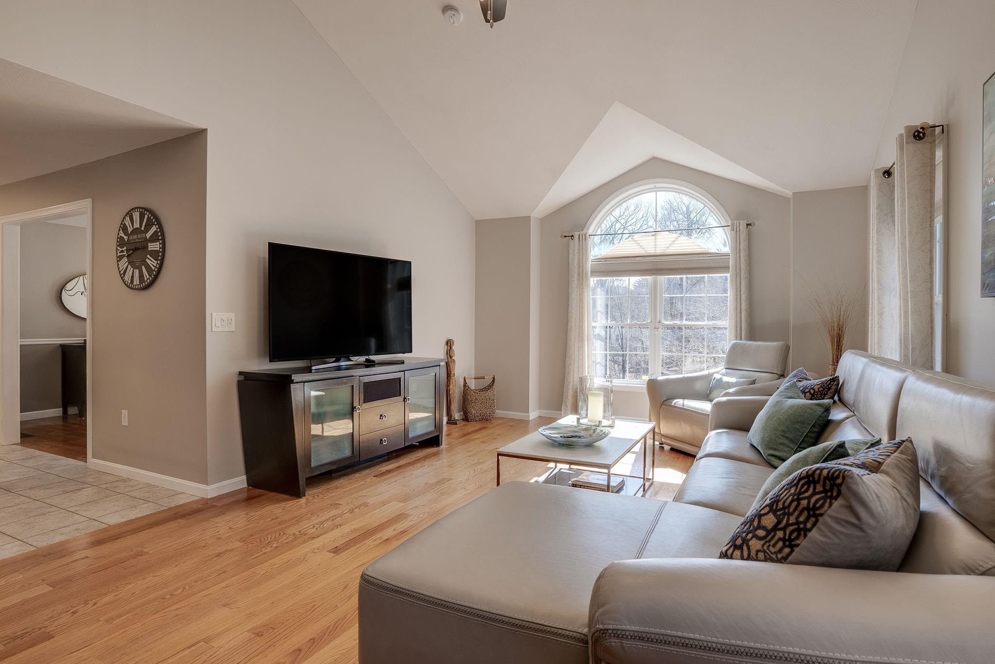 11 Coventry Lane Salem, NH 03079 - Photo 19 of 51